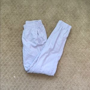 BRANDY MELVILLE- Older addition